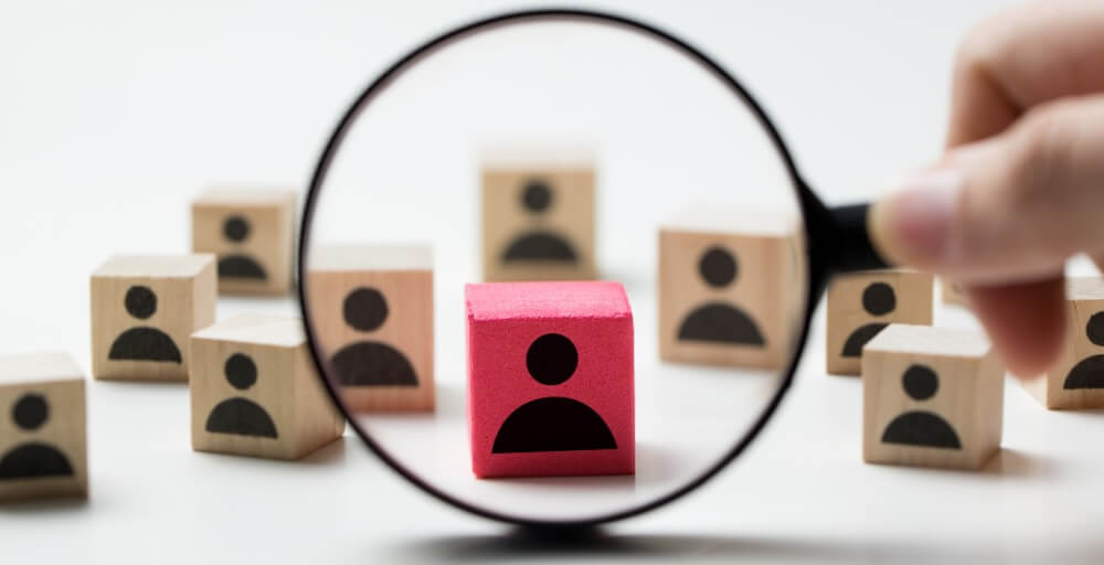 drawbacks of ai in performance reviews spotlight image